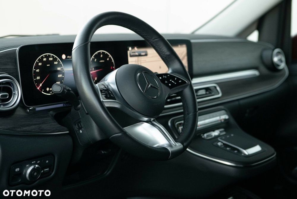 Mercedes-Benz Klasa V - 22