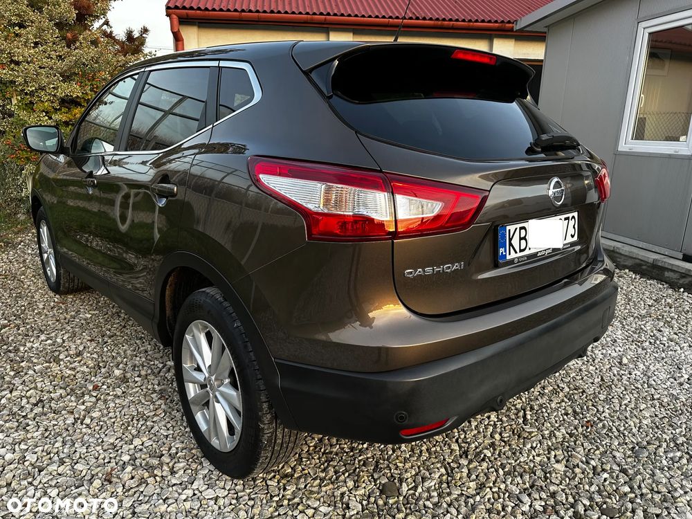 Nissan Qashqai 1.6 Visia - 6