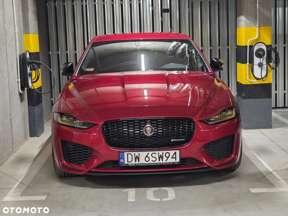 Jaguar XE 2.0 P250 R-Dynamic Black - 31