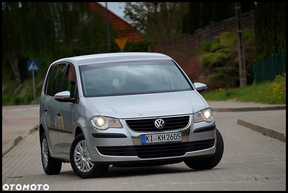 Volkswagen Touran 1.9 TDI Welcome - 1