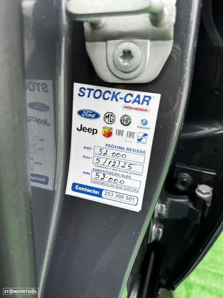 Jeep Compass 1.3 T Limited - 26