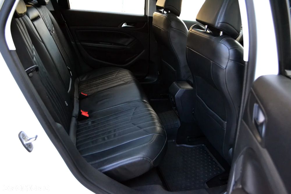 Peugeot 308 SW 1.6 e-HDi Allure S&S - 9