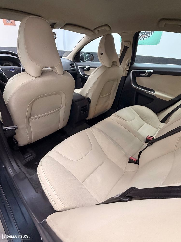 Volvo S60 2.0 D3 Summum Start/Stop - 29
