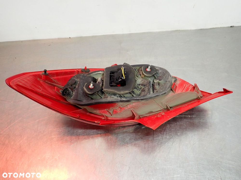 LAMPA LEWA TYLNA OPEL CORSA D - 6