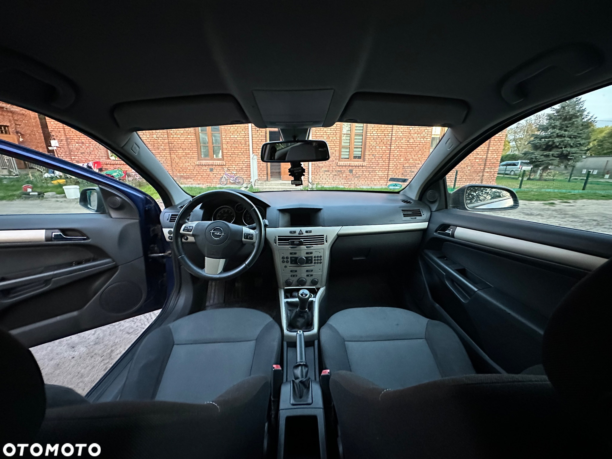 Opel Astra GTC 1.6 - 5