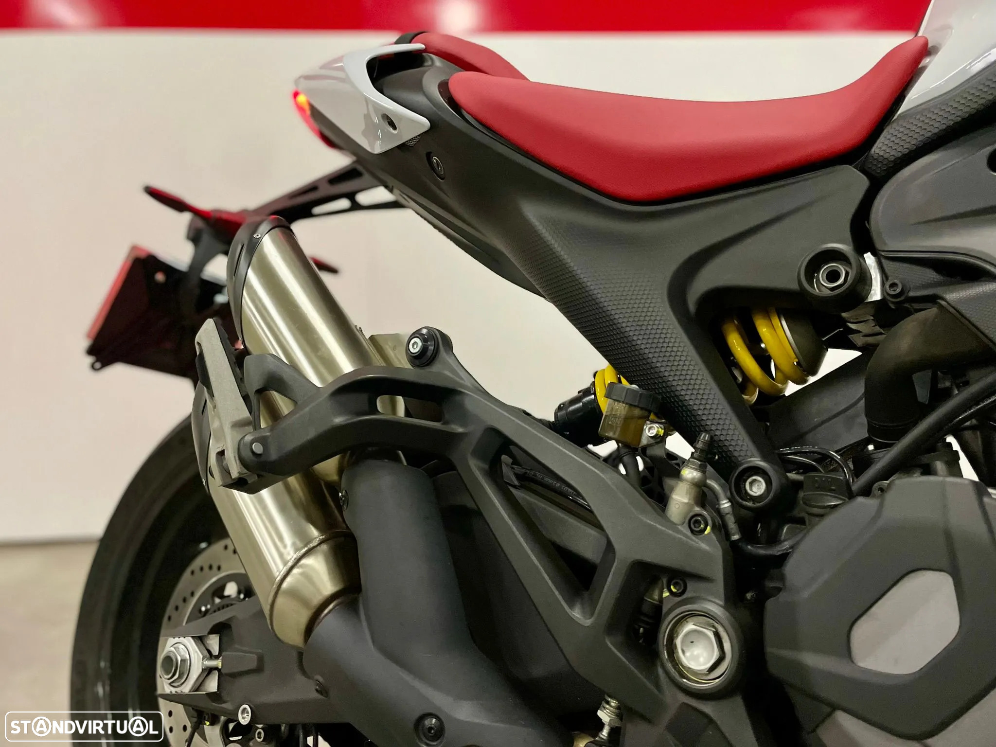 Ducati Monster - 4