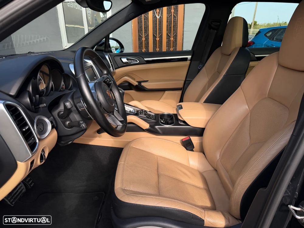 Porsche Cayenne 3.0 V6 - 40