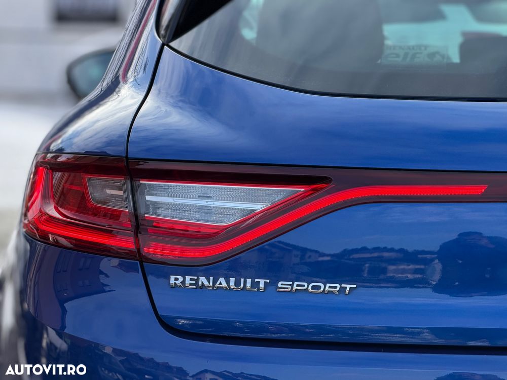 Renault Megane ENERGY TCe 205 EDC GT - 34