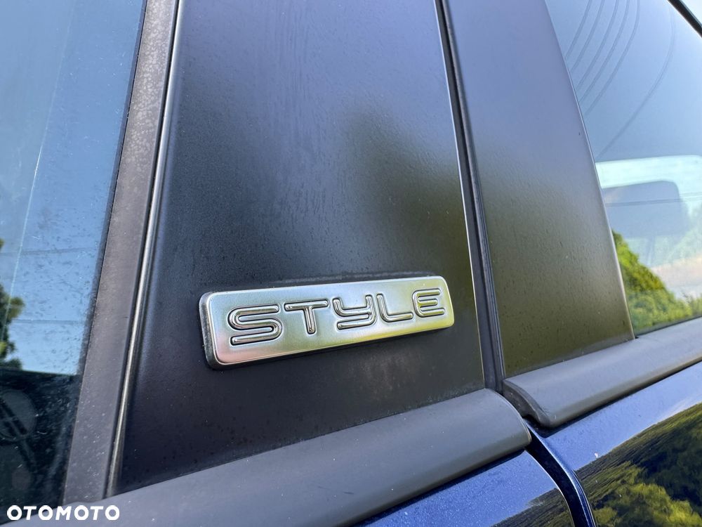 Volkswagen Golf Plus 1.6 TDI DPF Style - 11