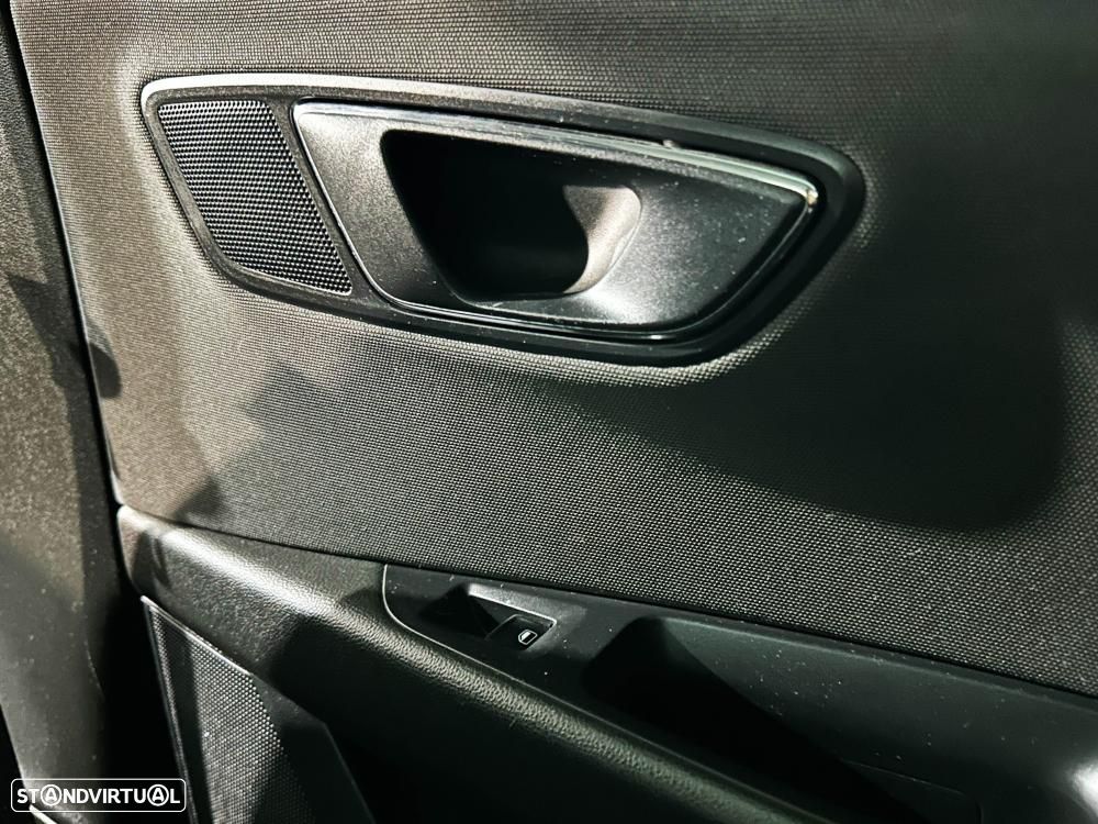 SEAT Leon ST 1.6 TDI Reference Ecomotive - 24