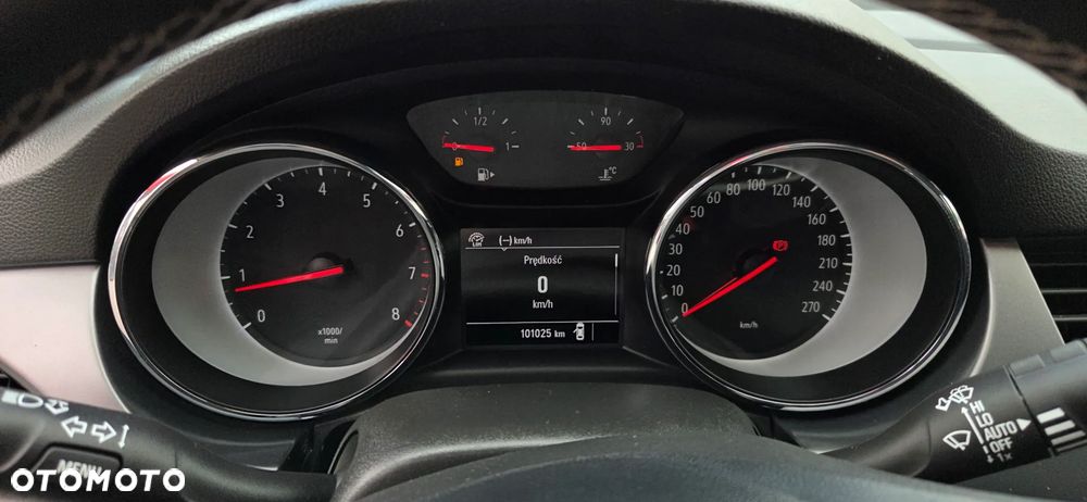 Opel Astra 1.4 Turbo Innovation - 26