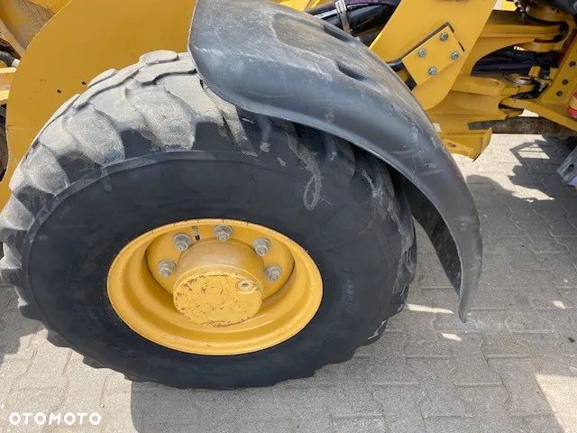 Caterpillar 906M - 20