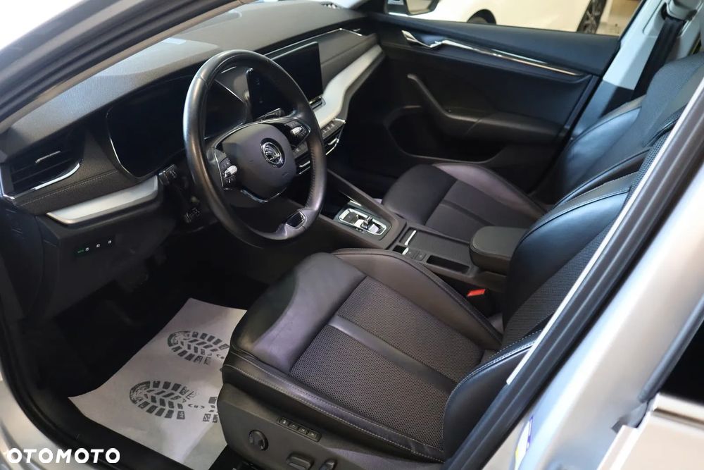 Skoda Octavia 2.0 TDI DSG 4x4 Style - 11