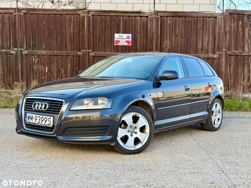 Audi A3 Sportback - 1