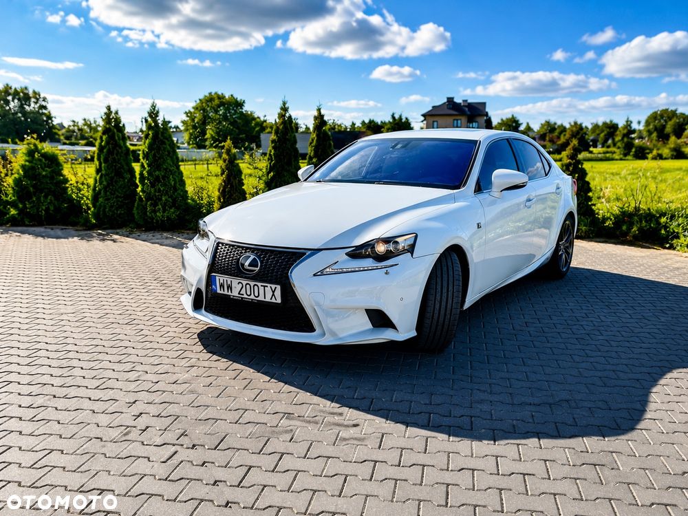 Lexus IS 250 F Sport - 1