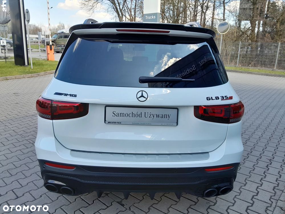 Mercedes-Benz GLB - 5