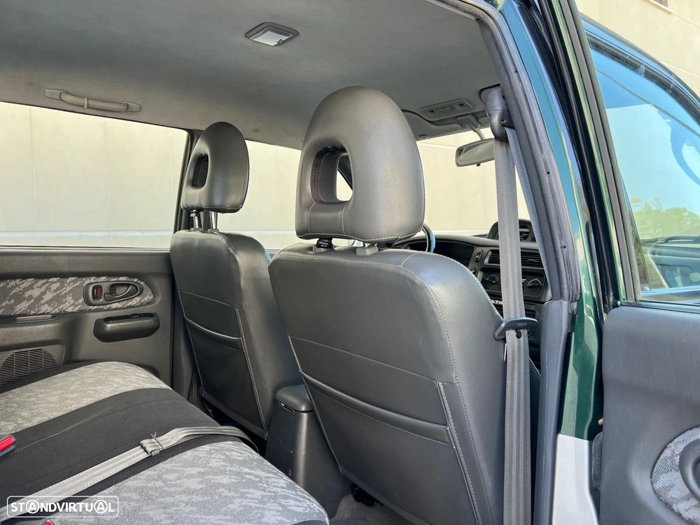 Mitsubishi L200 2.5 TD Strakar ABS CD - 25