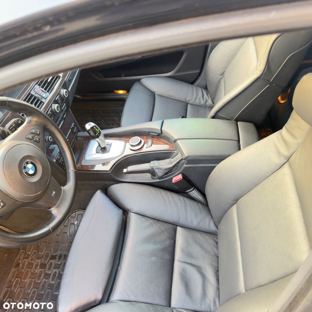 BMW Seria 5 550i Sport-Aut - 5