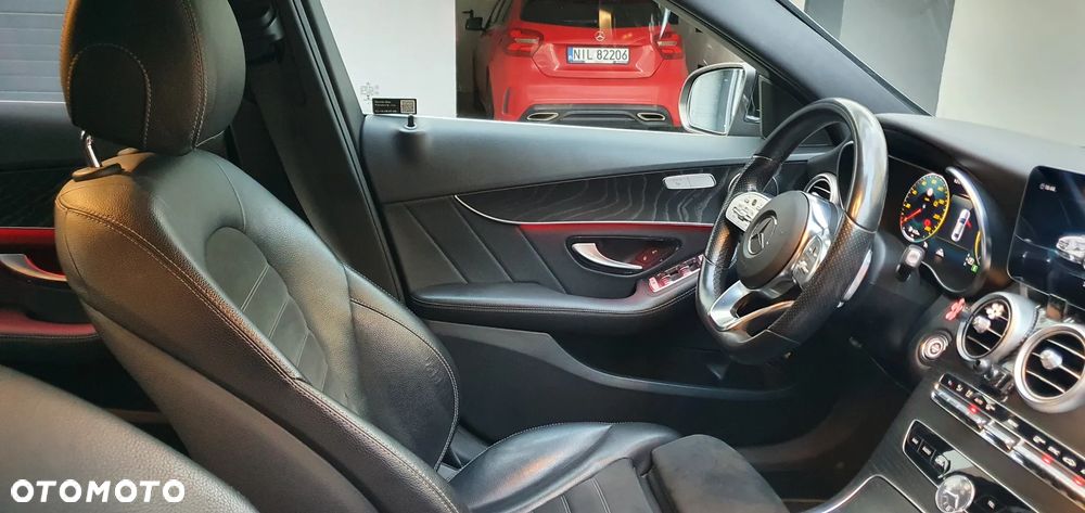 Mercedes-Benz Klasa C 220 d 9G-TRONIC - 24