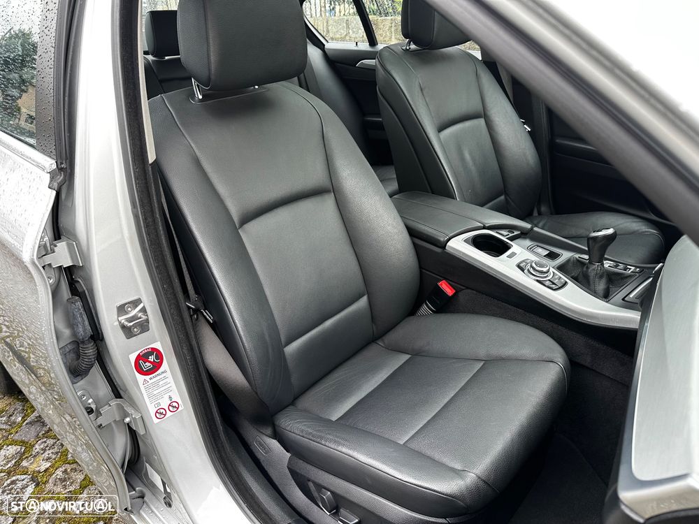 BMW 520 d Pack M - 27