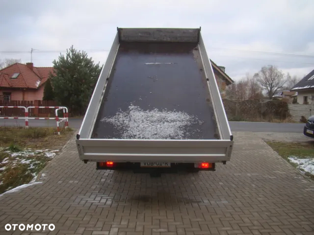 Iveco DAILY 35 C 12 3.5T 4.50M 3.5T NA HAKU - 10
