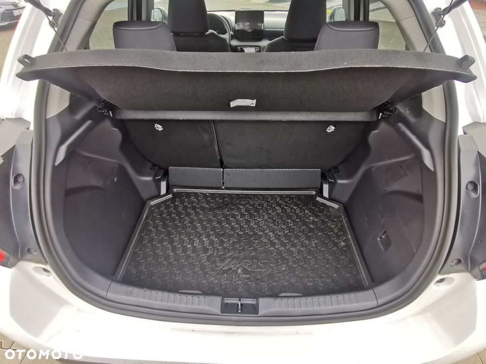 Toyota Yaris Hybrid 1.5 Style - 15