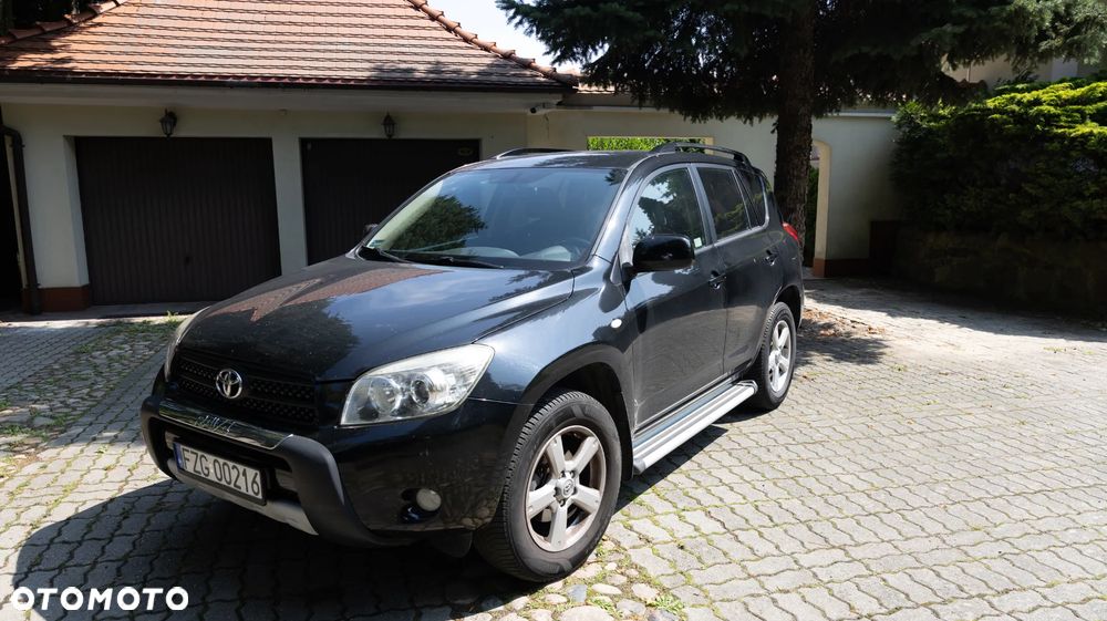 Toyota RAV4 2.0 VVT-i Luna - 2