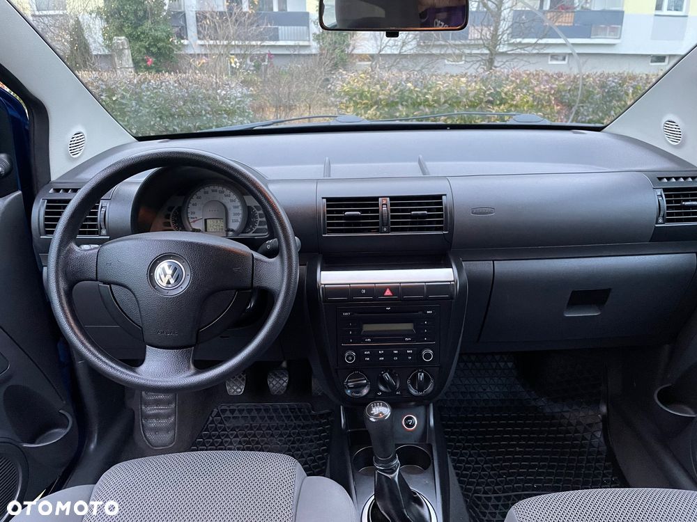Volkswagen Fox 1.2 - 8