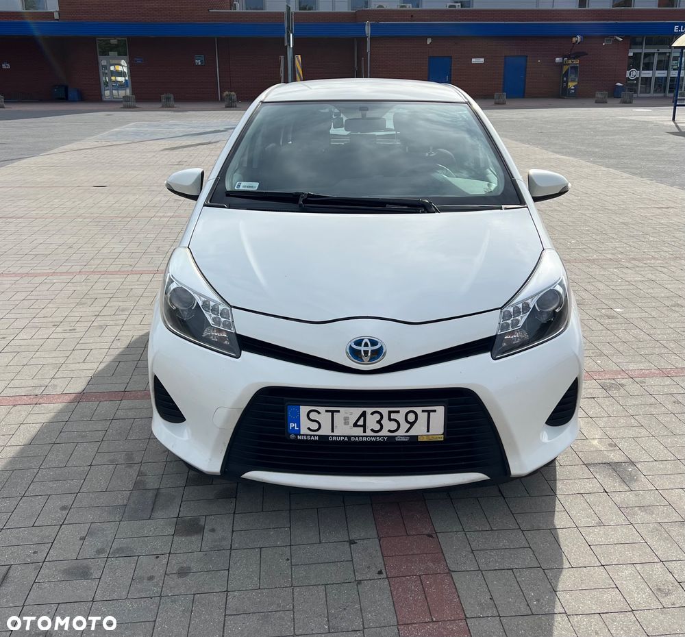 Toyota Yaris 2012 photo 2