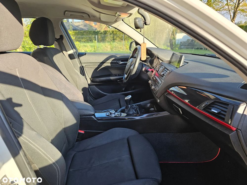BMW Seria 1 114i Sport Line - 23