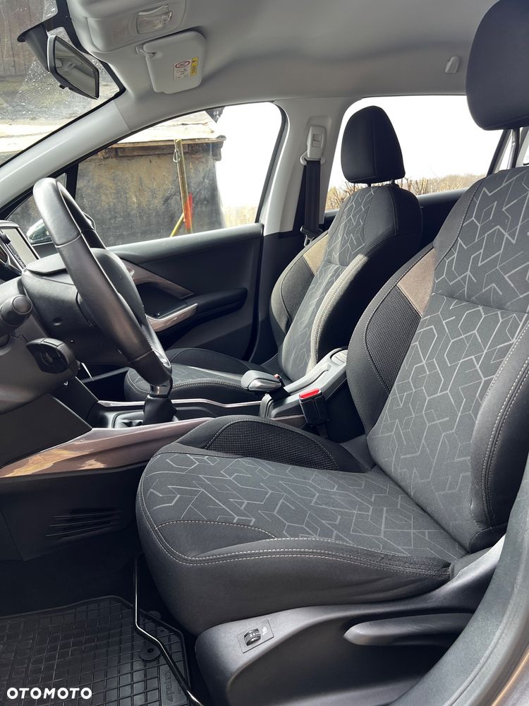 Peugeot 2008 1.2 VTi Allure - 12