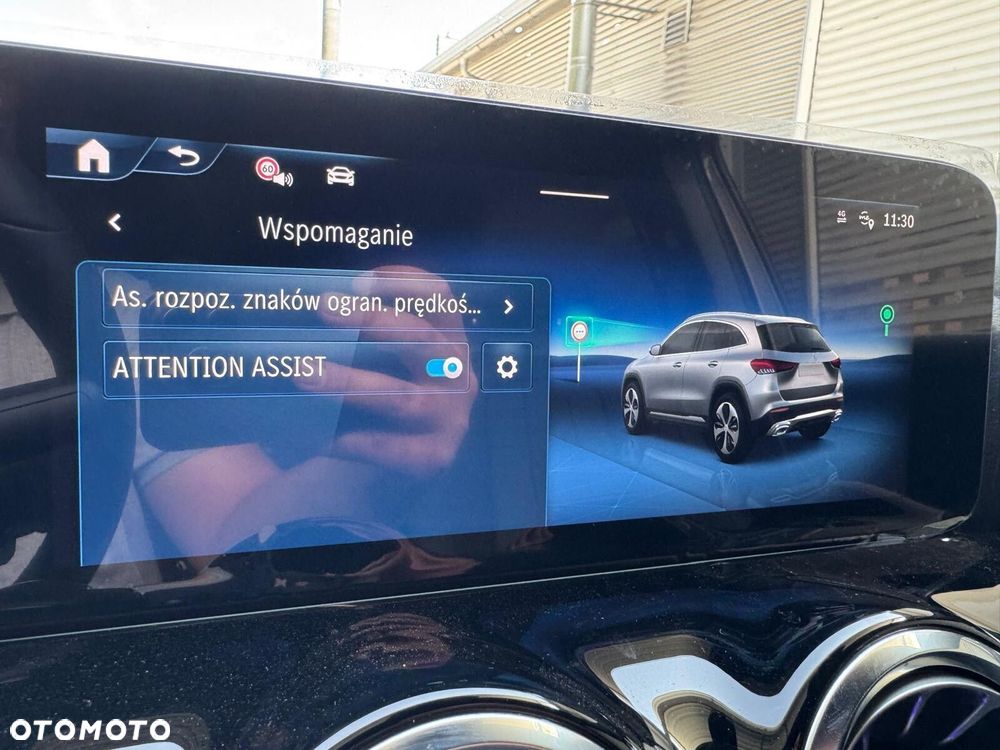Mercedes-Benz GLA 200 Business Edition - 41
