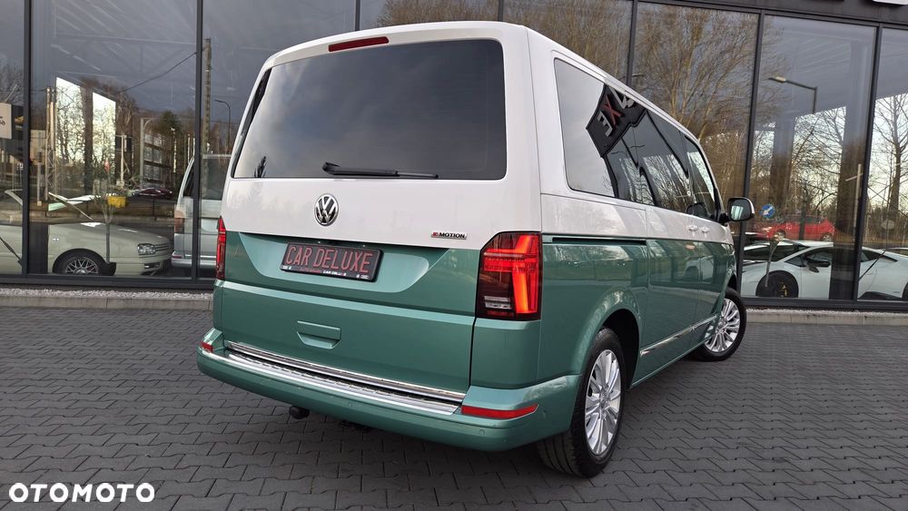 Volkswagen Multivan - 11