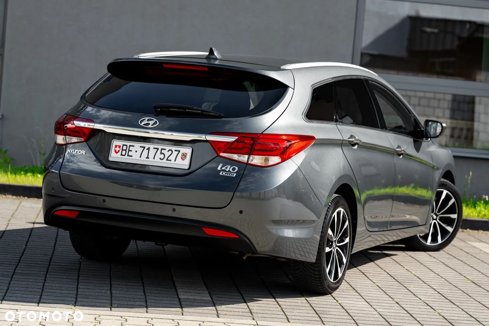 Hyundai i40 Kombi 1.7 CRDi DCT Premium - 8