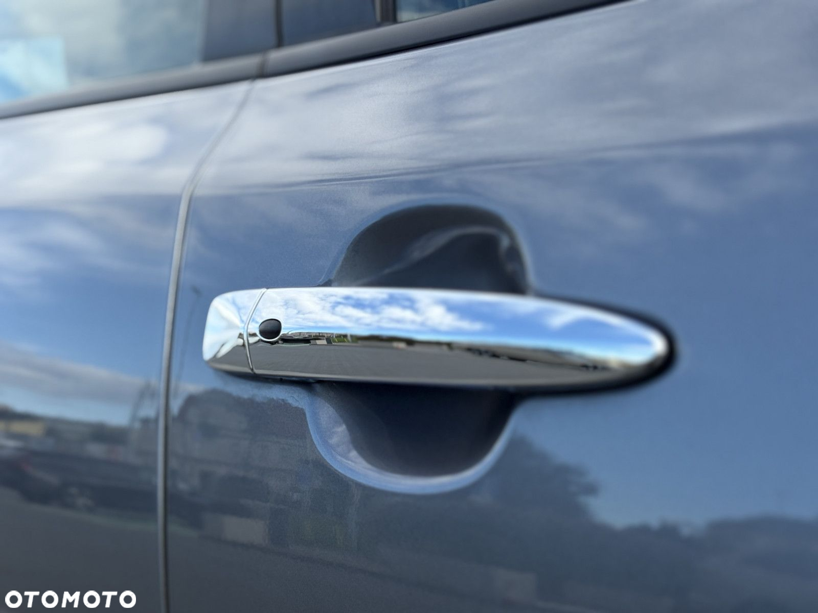 Nissan Leaf - 22