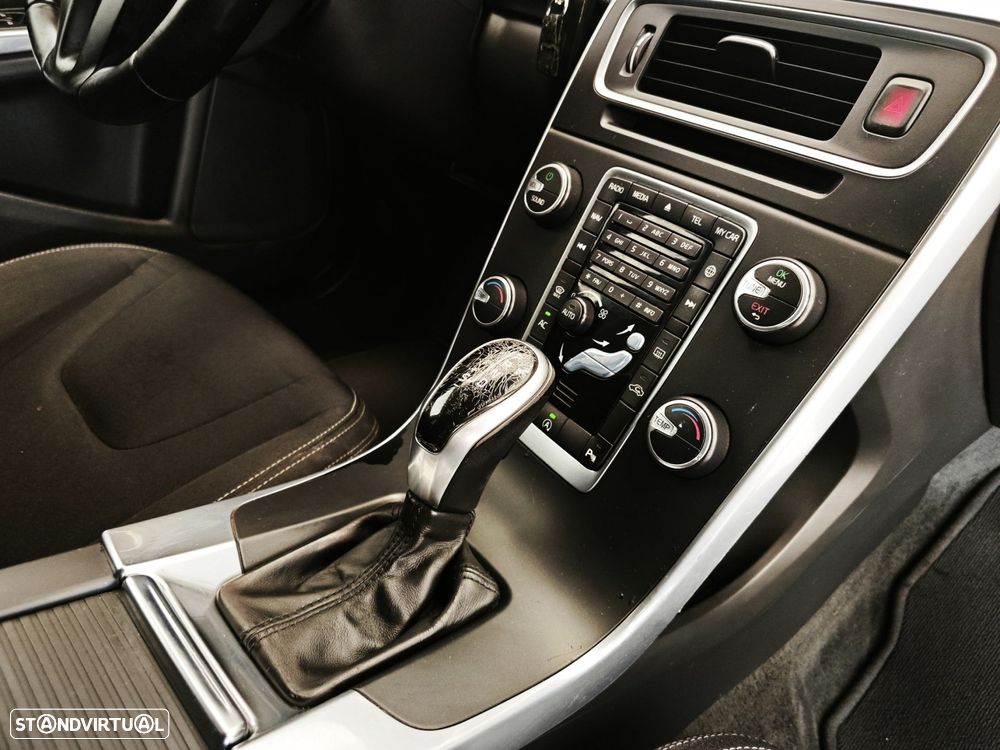 Volvo V60 D2 Geartronic Powershift Edition - 7