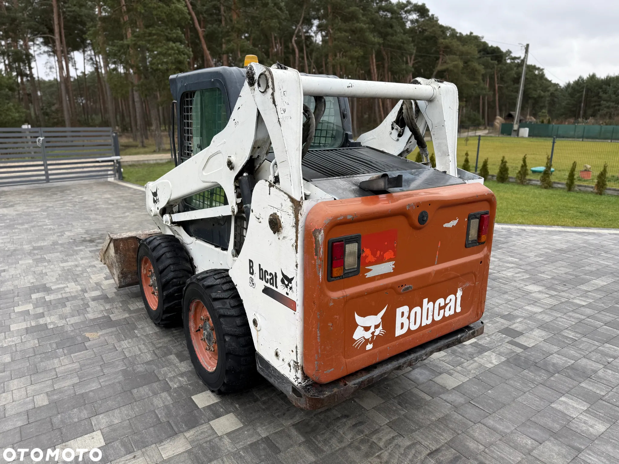 Bobcat S570 - 11