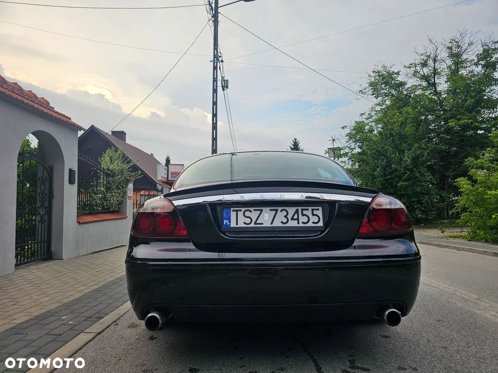 Jaguar S-Type - 17