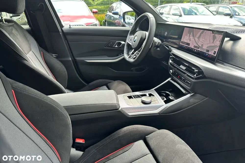 BMW Seria 3 318i M Sport - 11