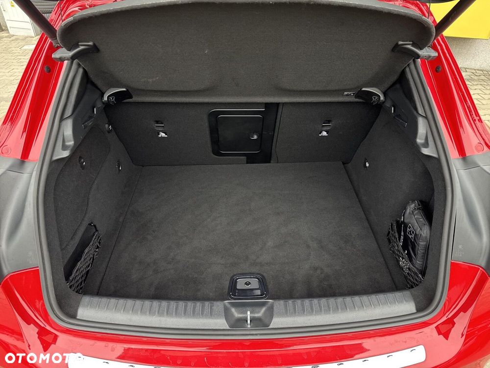 Mercedes-Benz GLA 200 7G-DCT AMG Line - 36