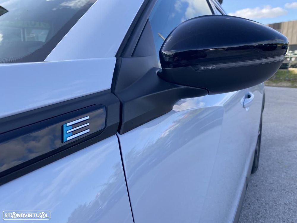 Peugeot e-2008 54 kWh Allure - 29