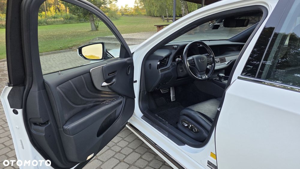 Lexus LS - 13