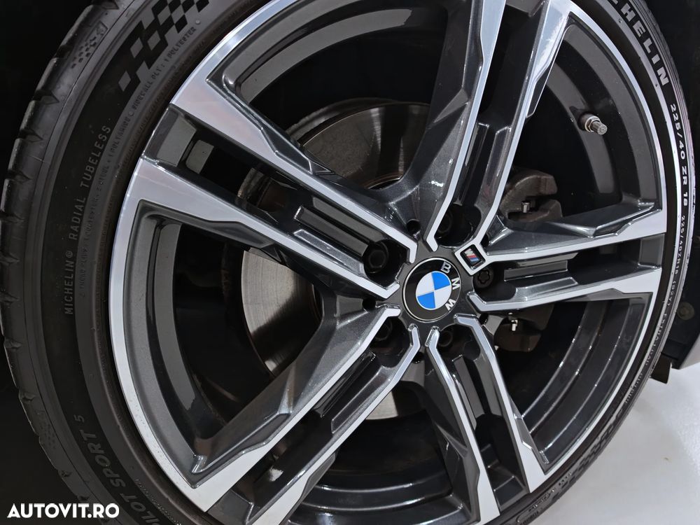 BMW Seria 2 218i Aut. M Sport - 29