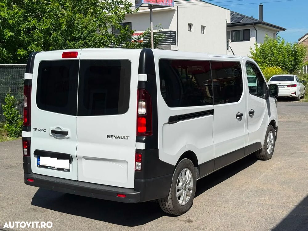 Renault Trafic 2.0 Blue dCi 110 S&S L2 8+1 Life - 18