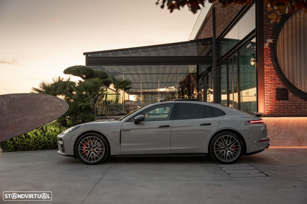 Porsche Panamera 4S E-Hybrid - 12