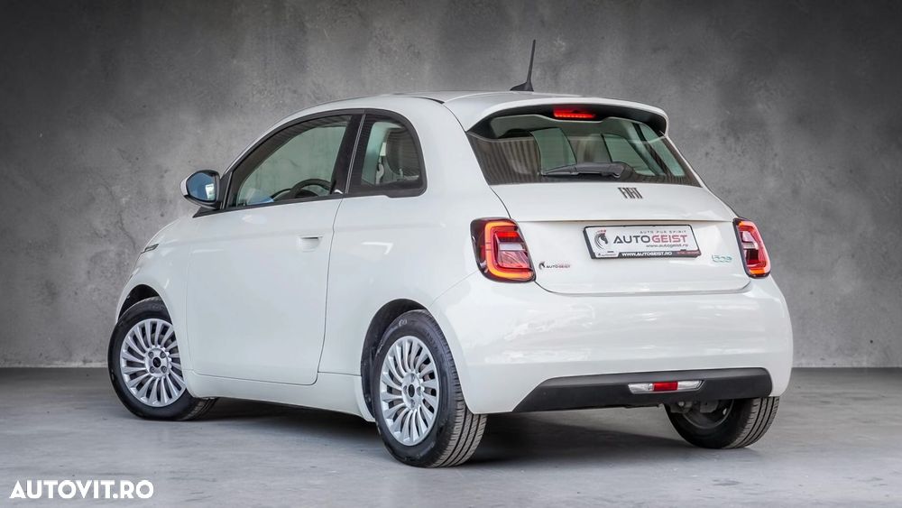 Fiat 500E Action - 5