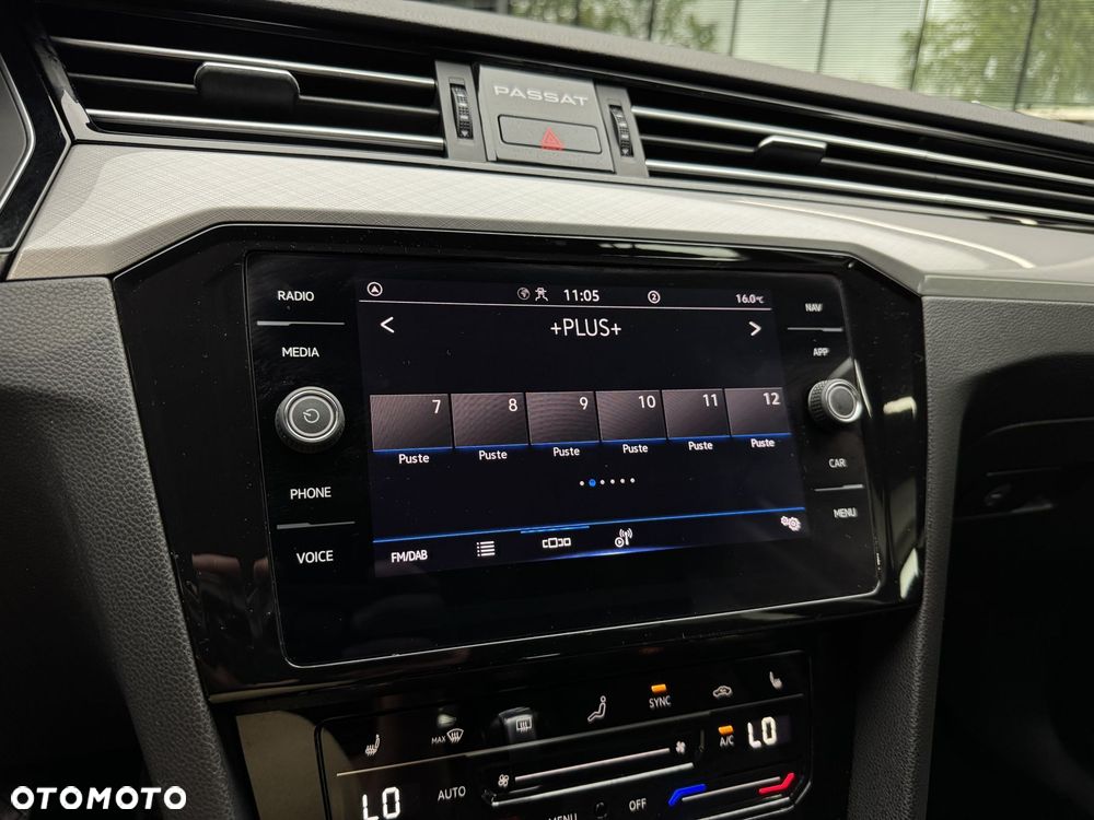 Volkswagen Passat Variant - 28