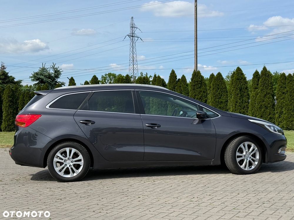 Kia Ceed - 14