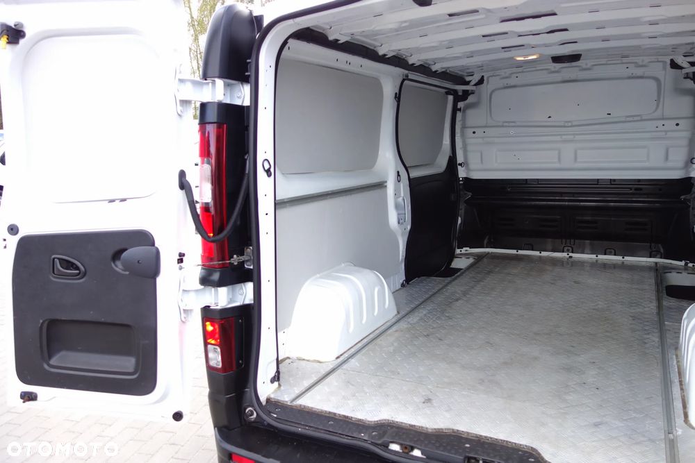 Renault Trafic 2.0 DCI 120 KM 2 x Drzwi Boczne Long Klima Webasto - 10