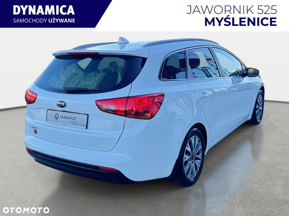 Kia Ceed - 9